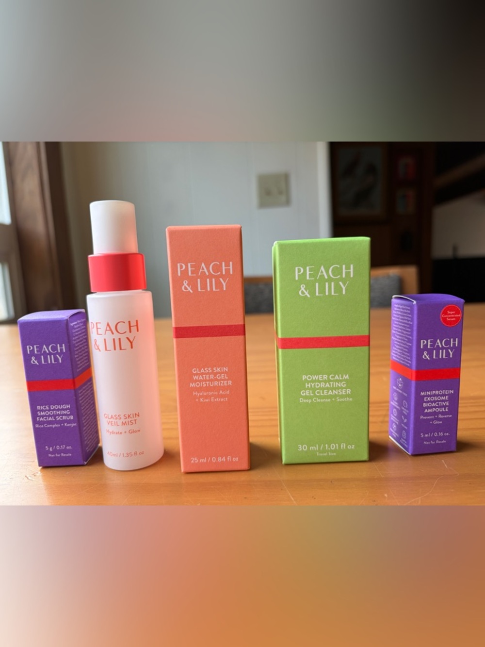 Peach & Lily brand new travel set - Picture 2 of 3
